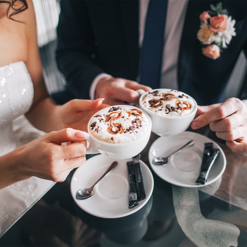 Mobiles Kaffee-Catering wird bei Hochzeiten in der Steiermark zunehmend als Alternative zur klassischen Kaffeetafel genutzt.