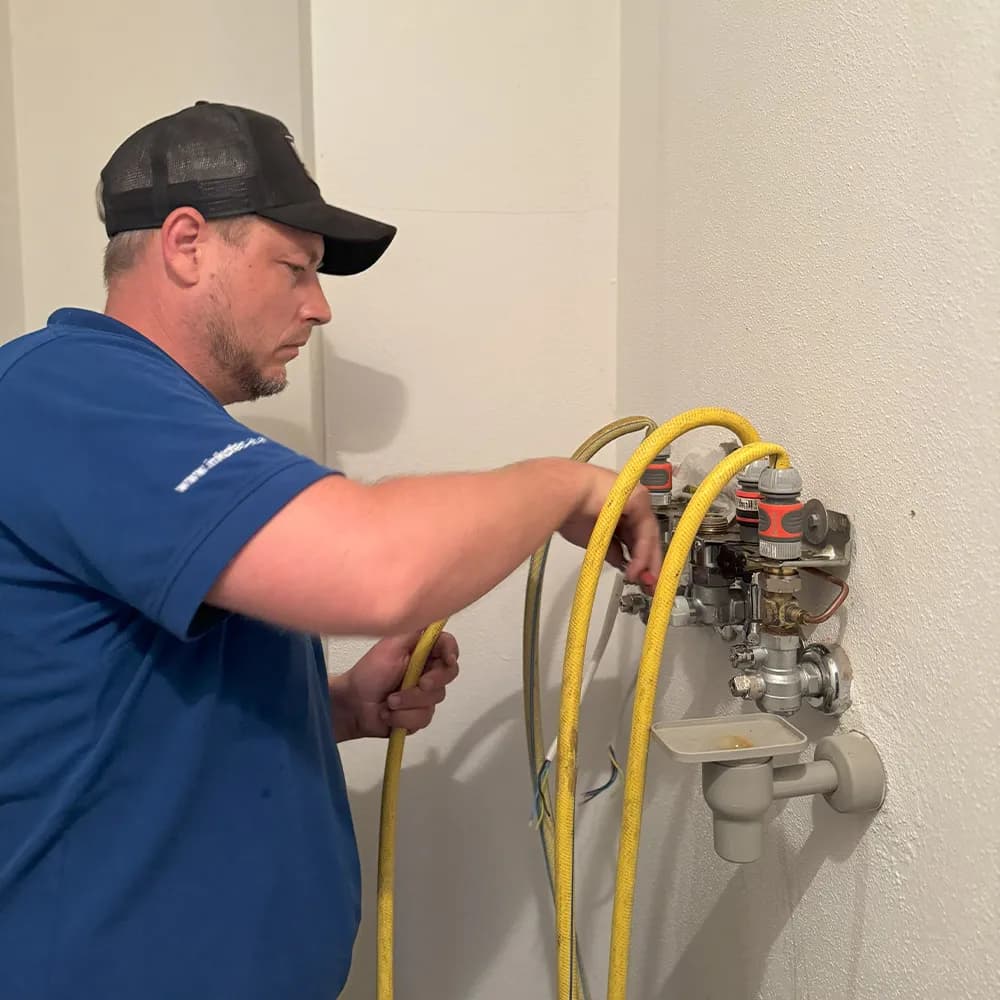 Sicherheitsprüfung und Wartung von Gasleitungen: INKOTEC Installations GmbH sorgt für zuverlässigen Gebäudeschutz.