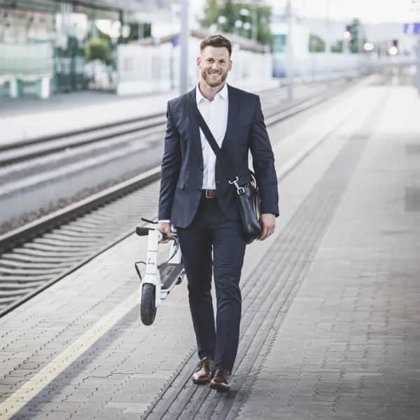 comscoot GmbH: E-Scooter kaufen als nachhaltige Mobilitätslösung