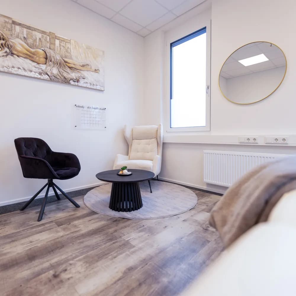 sobody in Gleisdorf bietet moderne Hautpflege mit Hautanalyse, Anti-Aging-Behandlungen, Micro-Needling, Radiofrequenz und Bodyforming – für ganzheitliche Hautgesundheit und nachhaltige Hautverjüngung.