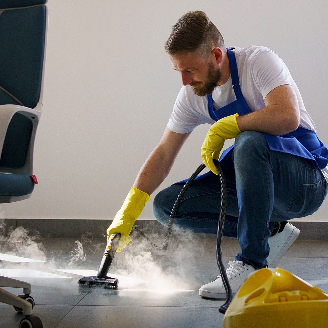 Industriedampfreiniger für Tiefenreinigung von Amon Vertriebs GmbH