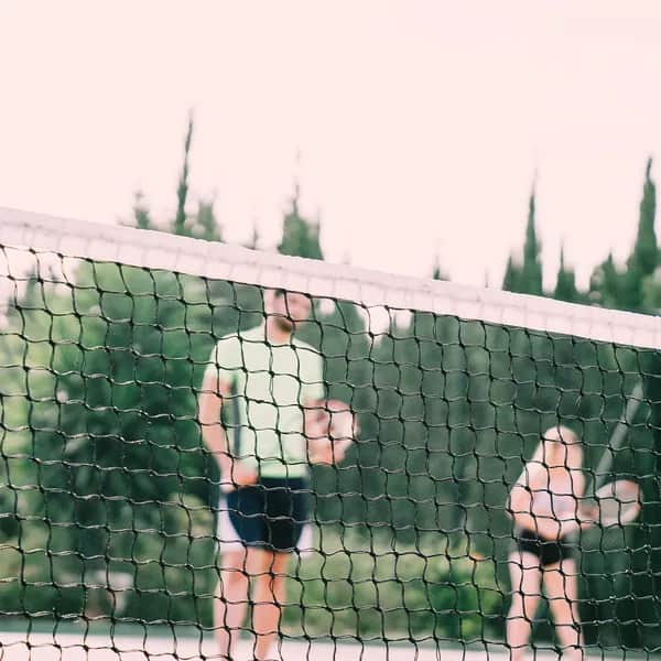 Sharety Padel Tennis Vereinsnetzwerk verbindet Padel Freilassing, Charity, Kapstadt und Events für Unternehmen.