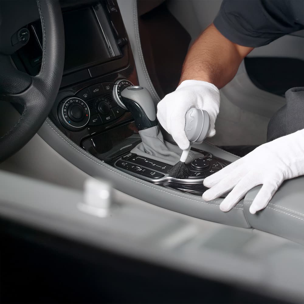 Mobile Car Care Salzburg bietet Autoreinigung vor Ort für zeitsparende, flexible Fahrzeugpflege.